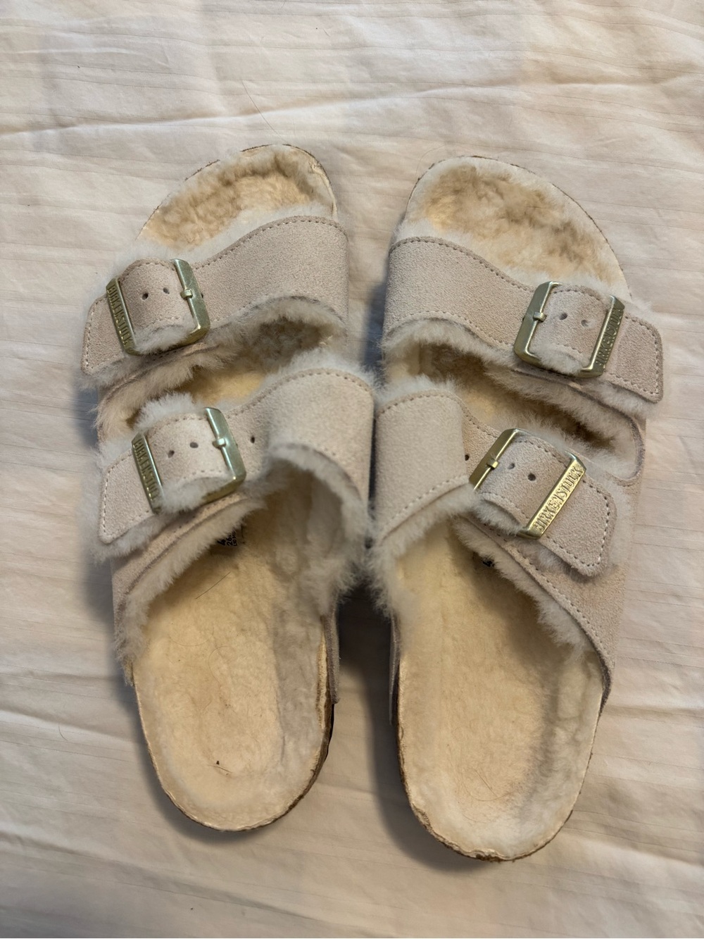 Birkenstock Shearling-Lined Arizonas in Antique White - SIZE 41